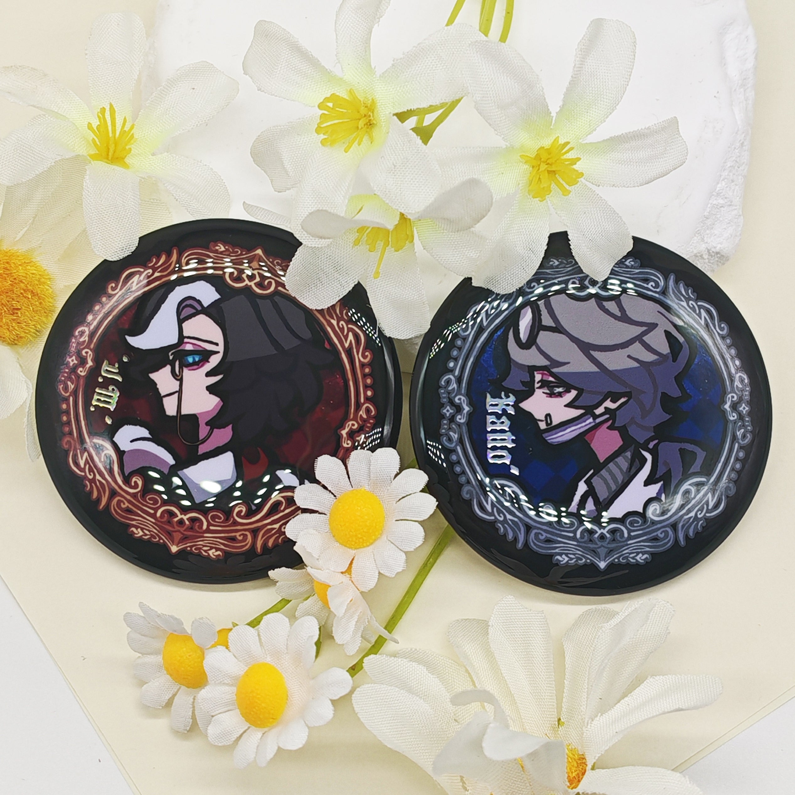 Identity V D.M./Gatto glitter holographic badge